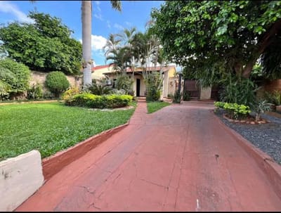 Vendo Casa De 5 Dormitorios En Barrio Santa Luisa Lambaré