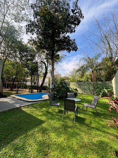 Casa amoblada terreno 1156m2 con piscina San Bernardino USD 235000