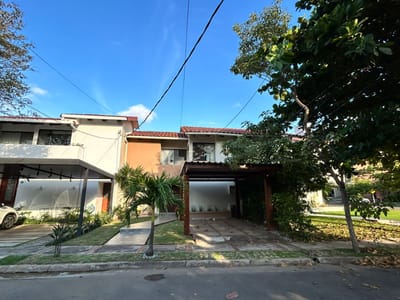 Casa en condominio ciudad jardín