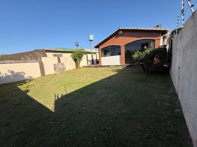 VENDO CASA EN CIUDAD DEL ESTE
