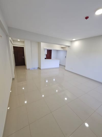 VENTA DEPARTAMENTO DE TRES DORMITORIOS