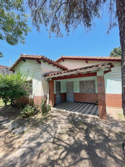 Propiedad De 600m2 Zona Artigas