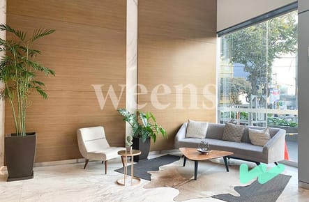 WEENS _ Venta de Oficina en San Isidro. Excelente Ubicación de la Javier Prado.