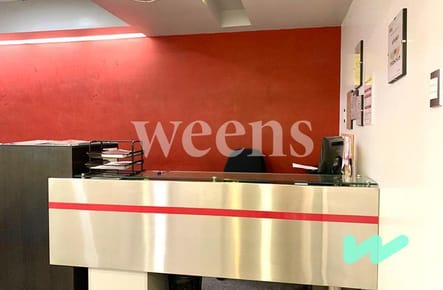 WEENS ALQUILA : Oficina Implementada en exclusivo Edificio de  San Isidro Financiero