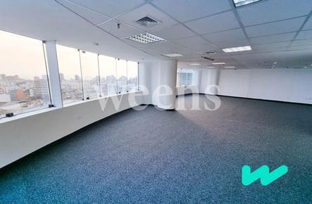 Oficina implementada en Edificio Corporativo de Miraflores