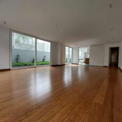 SE VENDE DEPA TIPO CASITA EN PRIMER PISO NO PAGA ALCABALA