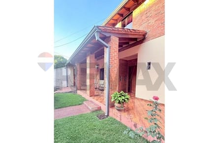 EN VENTA PRECIOSO DUPLEX EN LAMBARE 