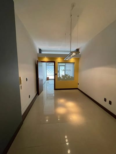 Local Comercial En Cordón (alquiler)