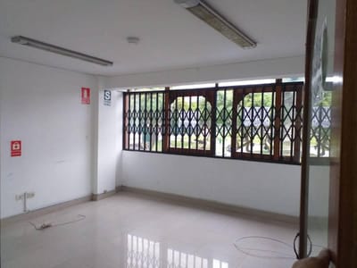 VENDO OFICINA EN HIGUERETA