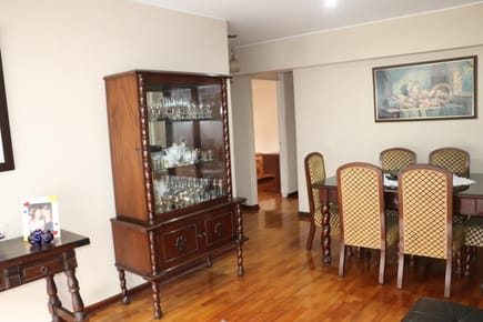 Vendo Departamento en Primer Piso en Surco