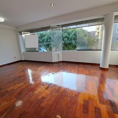 Departamento Frente a Parque en HIGUERETA