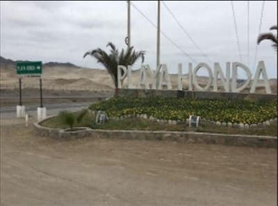 VENDO TERRENOS EN PLAYA LA HONDA  CERRO AZUL