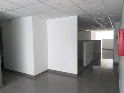 Excelente Oficinas empresariales