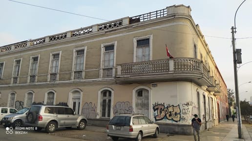 ALQUILER o VENTA DE CASA DE 2 PISOS  - AV. BRASIL
