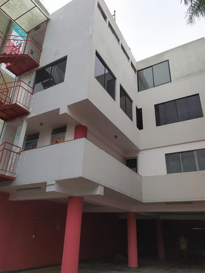 IDEAL PARA CENTRO MEDICO - CLINICA - OFICINAS ADMINISTRATIVAS – COMERCIO, ETC.