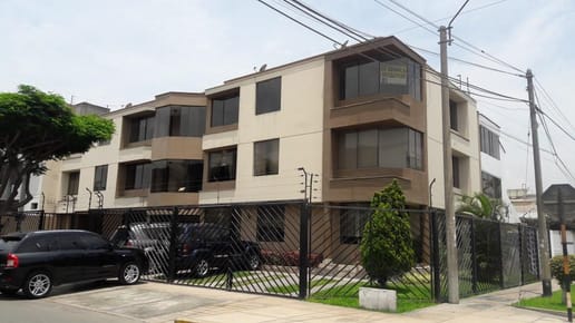 Alquilo departamento en Condominio en La Molina