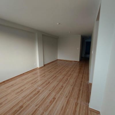 DEPARTAMENTO EN VENTA EN SAN MIGUEL CON ASCENSOR EN 2DO PISO DE 82m2