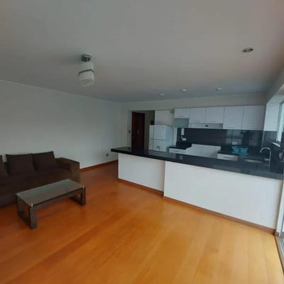DEPARTAMENTO EN VENTA EN LINCE EN PRIMER PISO CON COCHERA - CALLE TRINIDAD MORAN