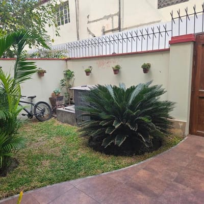 Mini departamento estudio con patio full amoblado y equipado cerca al Kennedy