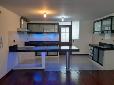 Lindo departamento con area de servicio OCASION!!!  C.G