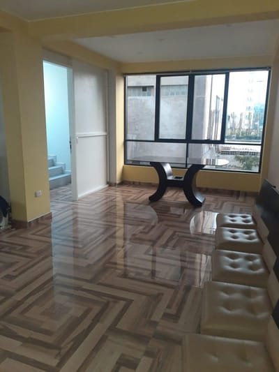 Lindo  y amplio departamento sin amoblar!!! E.T