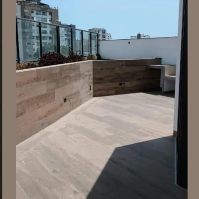 Vendo dplex de estreno  cerca al Malecn de la Marina