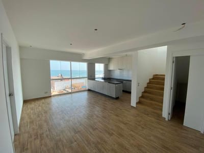 En venta!! Hermoso departamento dúplex de estreno en edificio frente al mar
