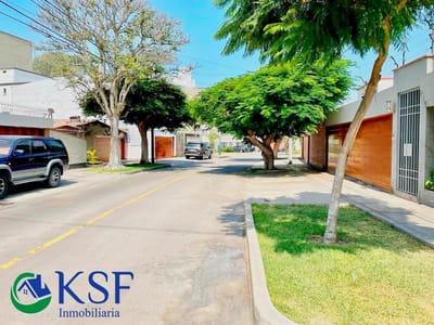 Inversionistas - Venta 3 casas colindantes como terreno en San Isidro!!