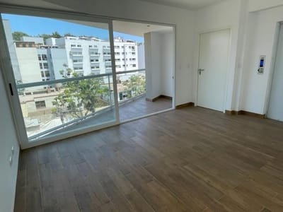 En Venta! Bellos Flats 2 dorm. en 3er. y 4to. piso en San Isidro !