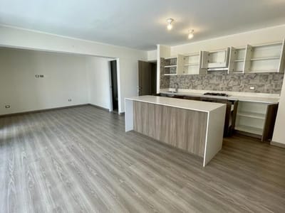 En venta! De estreno último flat 5to piso 1dorm opción a 2 - 60m2 en Miraflores!