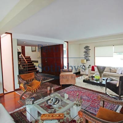 LINDA CASA en excelente esquina de mts excepcional zona de San Isidro