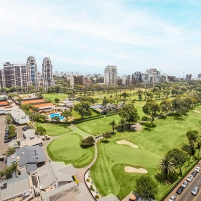 Descubre este espectacular Penthouse de  m con vistas al Lima Golf Club