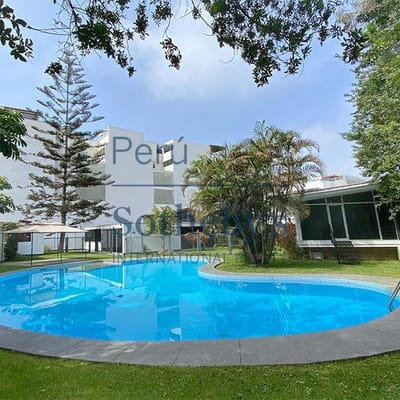 Hermosa casa de  m con piscina en Surco