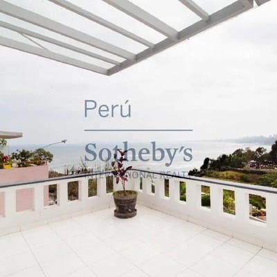 Departamento impecable con vista al mar y al puente de los Suspiros