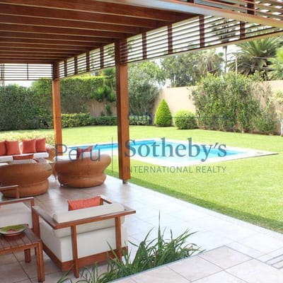 Exclusiva Casa en La Encantada de Villa Chorrilos