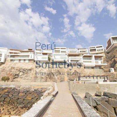 Hermosa y contempornea Casa frente al mar en exclusivo Condominio cerrado Kaia