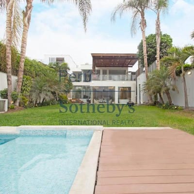 Magnifica casa con linda vista y acceso directo a la laguna