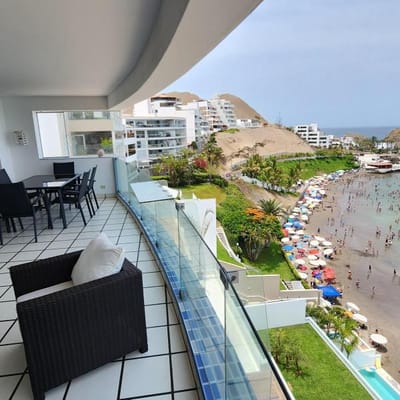 SE VENDE DEPARTAMENTO AMOBLADO FRENTE AL MAR EN PLAYA EMBAJADORES SANTA MARA