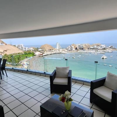 SE VENDE DEPARTAMENTO AMOBLADO FRENTE AL MAR EN PLAYA EMBAJADORES SANTA MARA