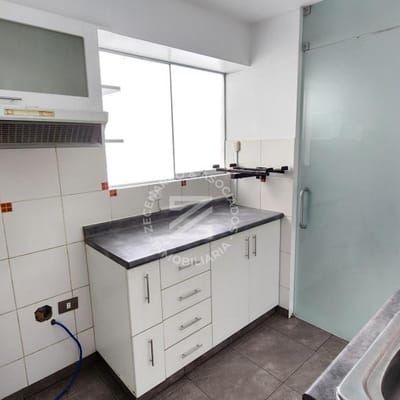 SE VENDE LINDO DPLEX CON AMPLIA TERRAZA SOCIAL EN SURCO LMITE CON BARRANCO