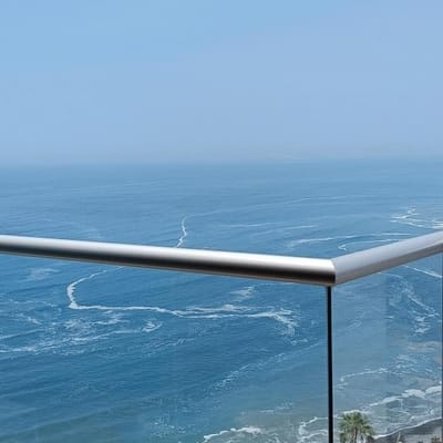 Espectacular Penthouse dplex con  terrazas y bella vista al mar Armendariz