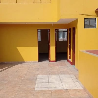 CASA CONSTA DE ER DO ER Y TO PISO  CUARTOS Y  BAOS TODO EN BUEN ESTADO