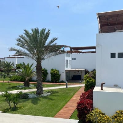 CASA PLAYA C JARDIN EN EL MIRADOR DE ASIA km  AL SUR A m DE LA ORILLA