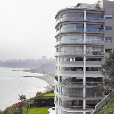 Impresionante Flat m con vistas dominantes sobre la baha de Lima