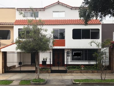 Casa Miraflores cerca a la Huaca Pucllana