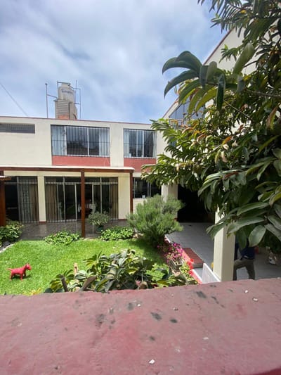 Casa San Borja 359mt 4 dormt espacios múltiples impecable  Ideal Proyecto futuro