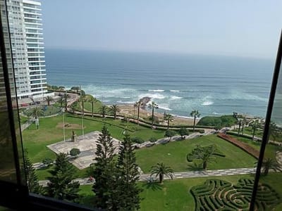 FRENTE AL MAR -DPTO AMOBLADO Y EQUIPADO MALECON LA MARINA MIRAFLORES