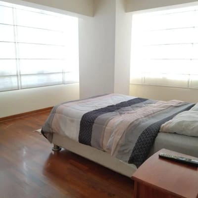ALQUILO DEPARTAMENTO MIRAFLORES  HABITACIONES  AMPLIAS FULL AMOBLADO COCHERA