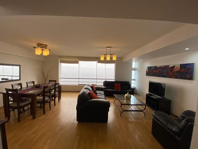 ALQUILER DE DEPARTAMENTO DUPLEX 3 DORMITORIOS EN MALECON DE LA RESERVA