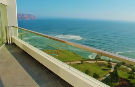 Departamento en alquiler en Miraflores Vista al MAR terraza 3 dormitorios